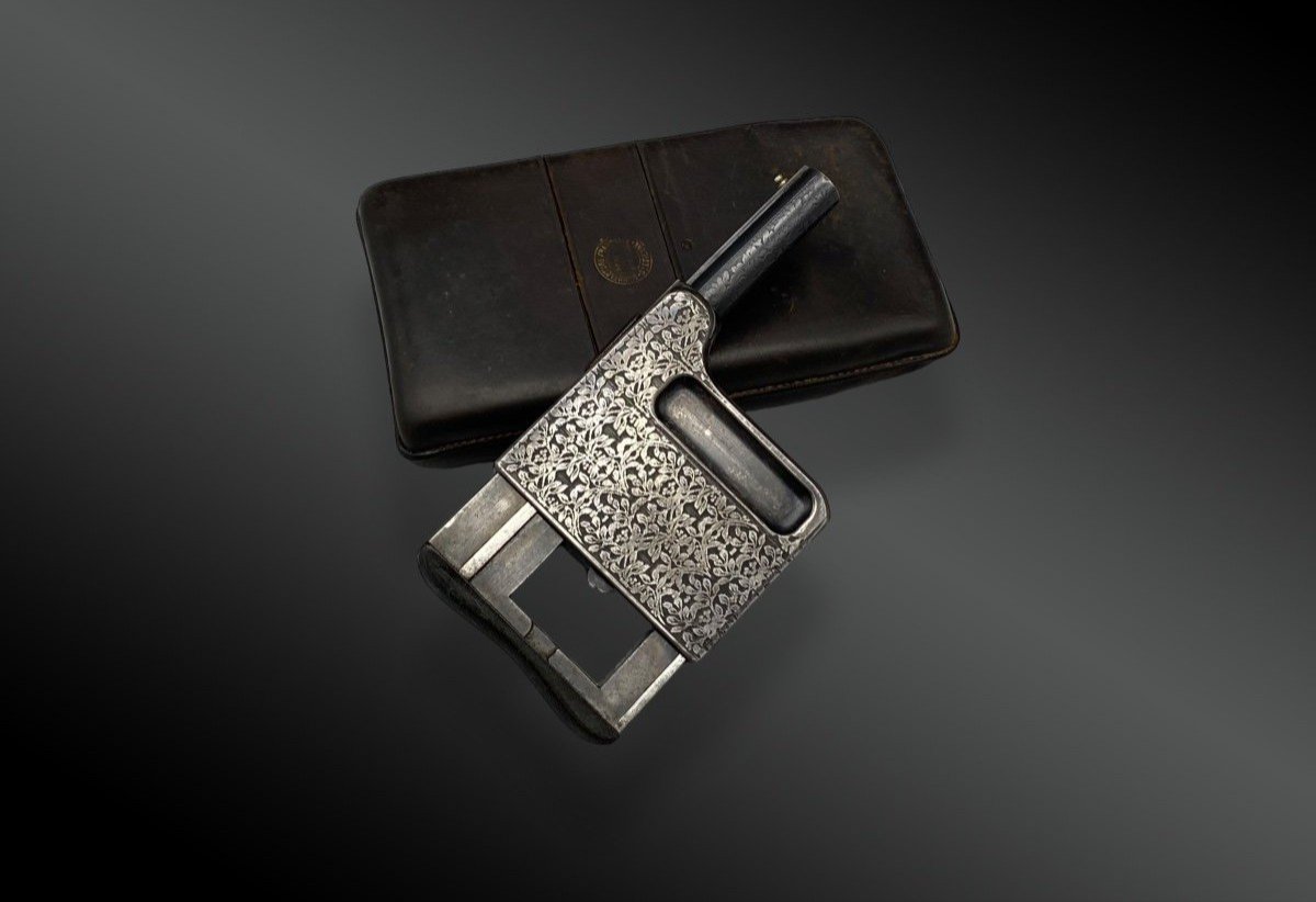 Pistolet à Répétition Automatique « Gaulois » N°3, Avec étui Cuir. France XIXème Siècle