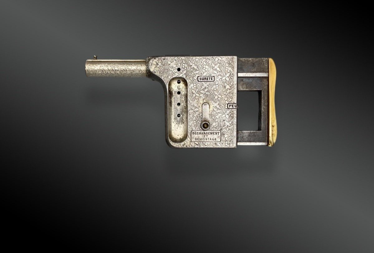 “gaul” Automatic Repeater Pistol No. 4, Silver, With Fauve Leather Case France 19th Century 