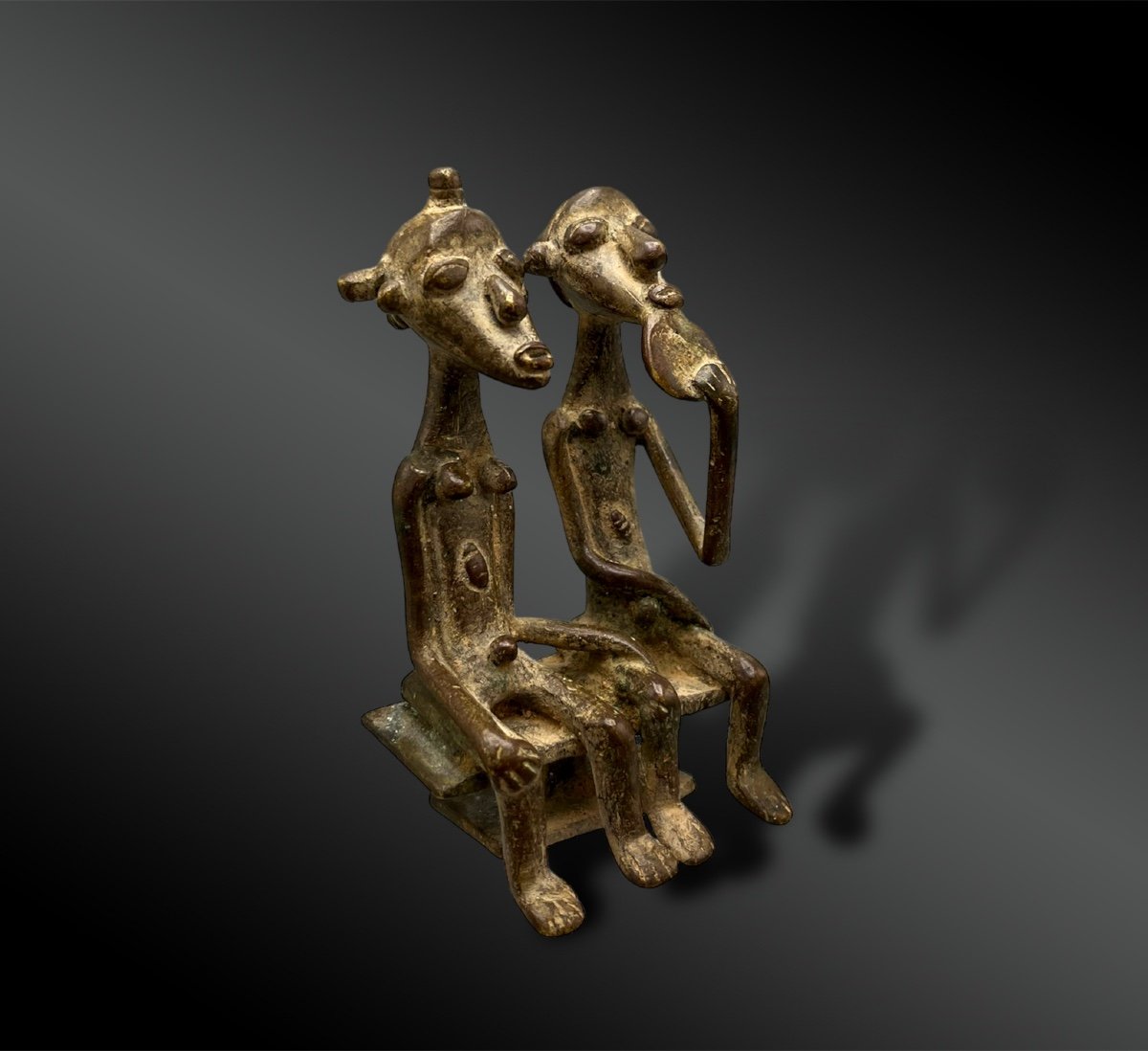 Statuette Figurant Un Couple Assis Sur Un Tabouret Commun - Culture Sénufo, Côte D’ivoire-photo-2