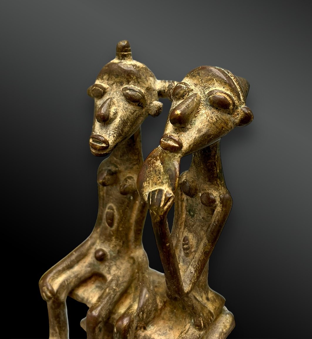 Statuette Figurant Un Couple Assis Sur Un Tabouret Commun - Culture Sénufo, Côte D’ivoire-photo-3