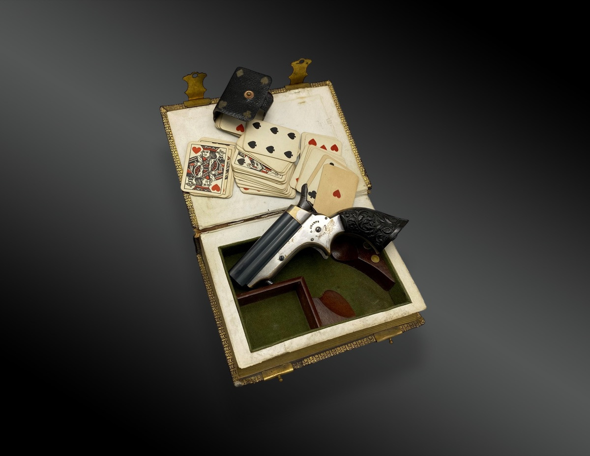 COFFRET DE JOUEUR AVEC PISTOLET SHARPS & HANKINS, QUATRE CANONS Cal. 22-photo-2