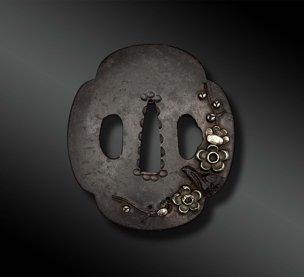 MONTURE composée d’un KOZUKA, une paire de MENUKI et un TSUBA - Japon - Période Edo (1603-1868)-photo-2