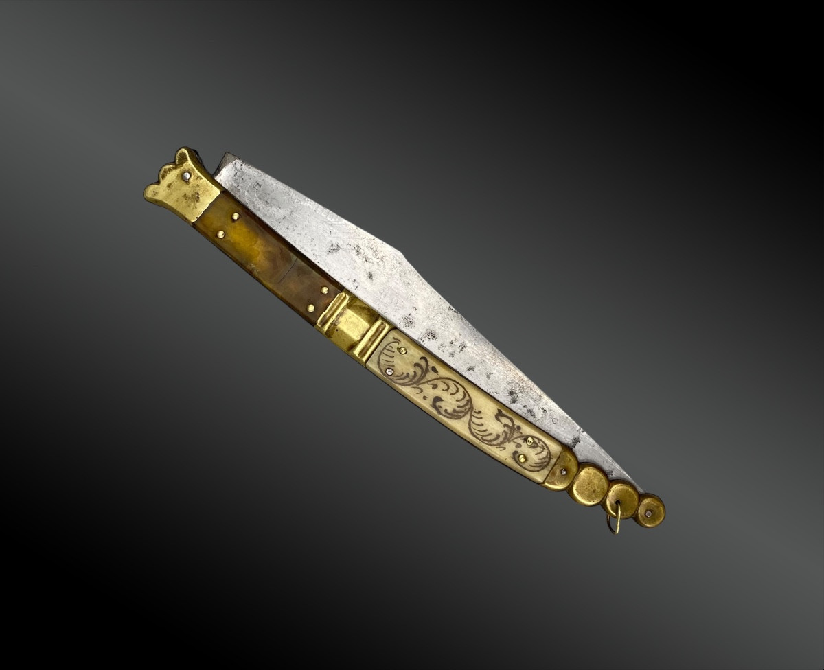 COUTEAU FERMANT de type NAVAJA par BEAUVOIR France XXème siècle-photo-1