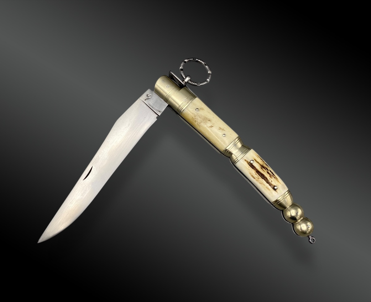 COUTEAU FERMANT de type CHATELLERAULT par JACQUES SONEGO