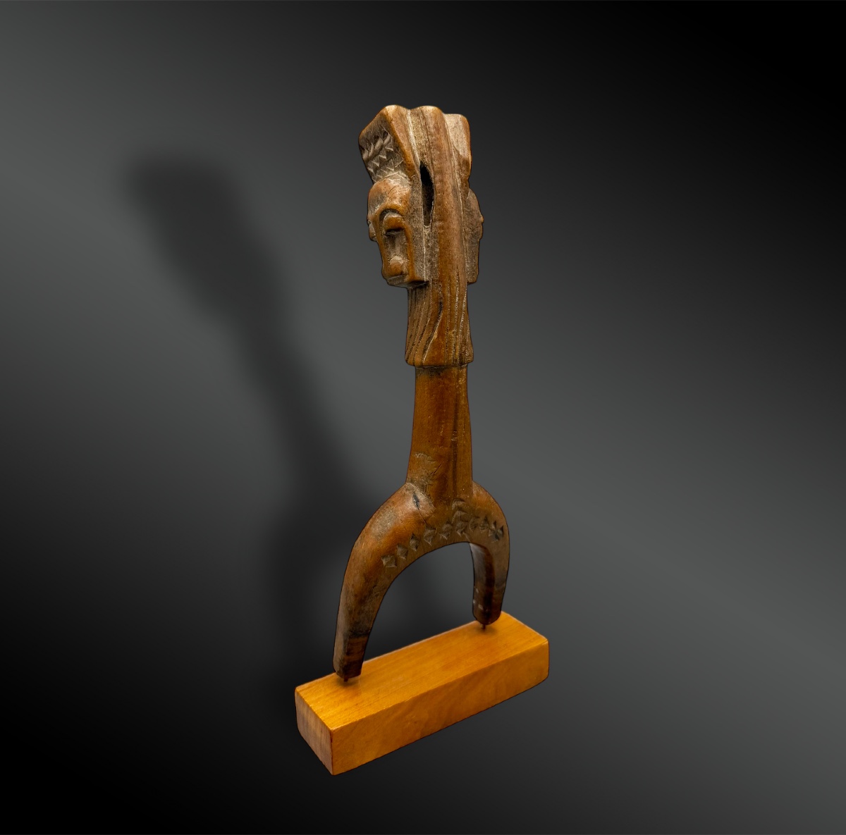 Slingshot - Baoulé Culture, Ivory Coast - First Half Of The 20th Century