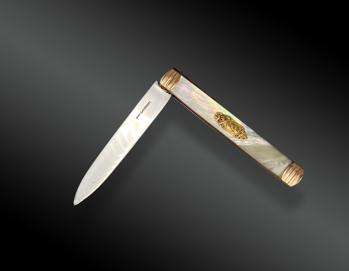 Luxury Closing Knife, Gold, Silver And Mother-of-pearl, France, Late 18th Century