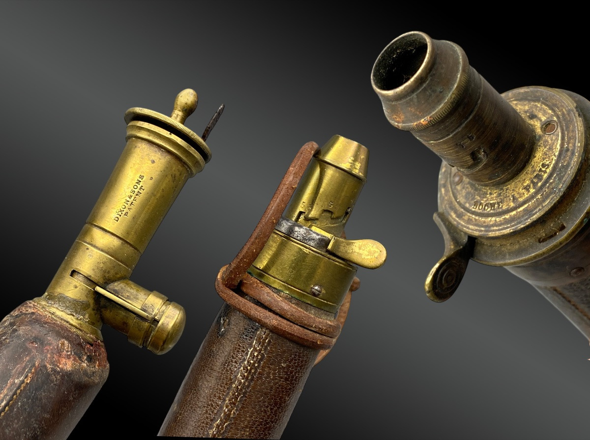 Set Of Five Powder Flasks With Leather Decoration, France And The United Kingdom, 19th Century-photo-4