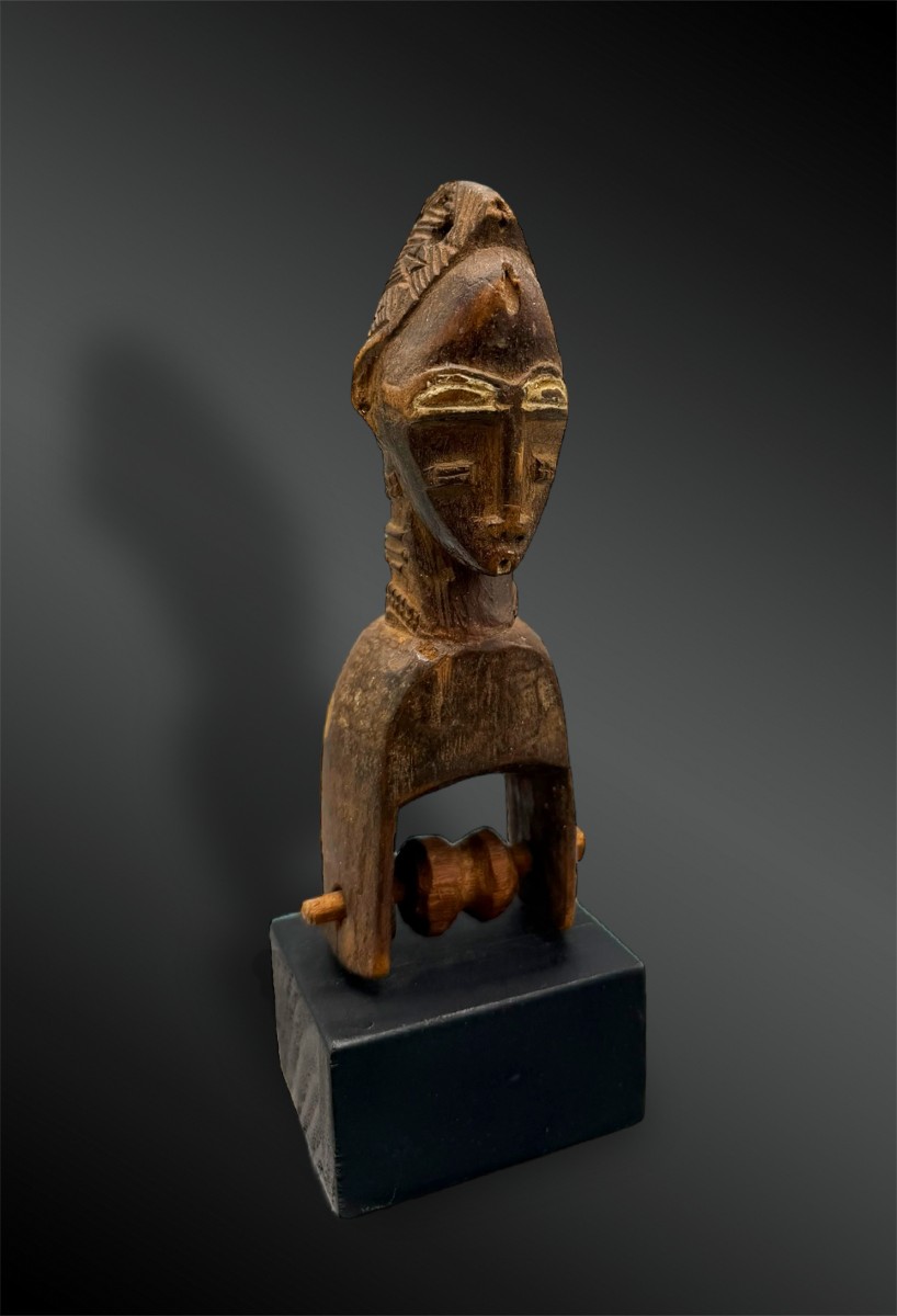 Anthropomorphic Figure Lying Pulley Stirrofy Baoulé Culture, Ivory Coast 