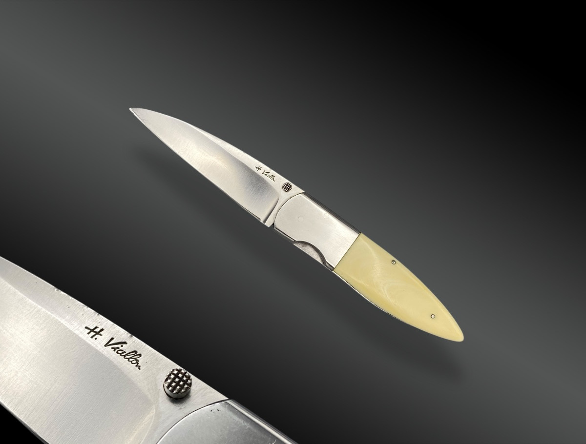 COUTEAU fermant, par Henri VIALLON, meilleur ouvrier de France  XXème siècle.