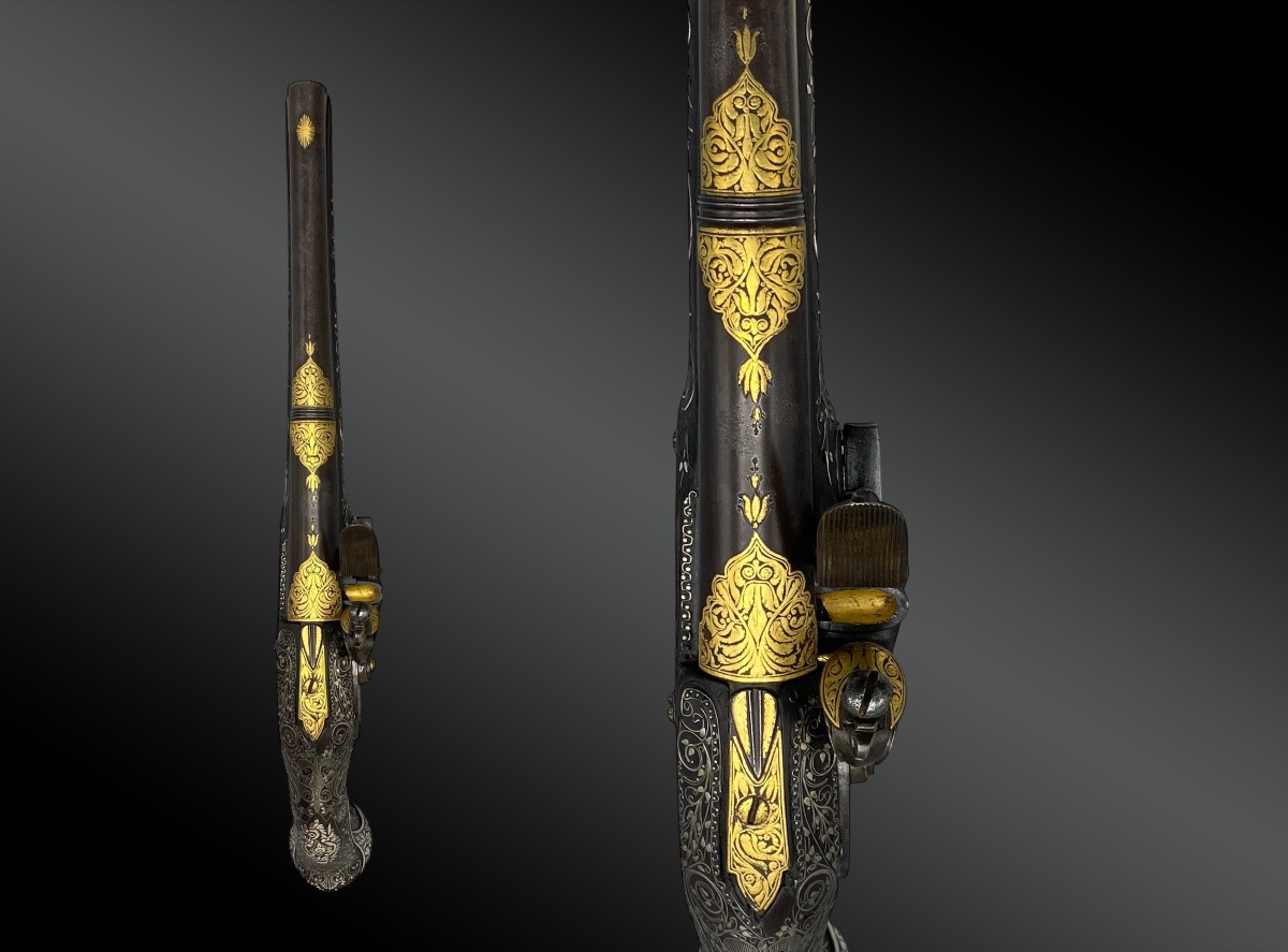 PISTOLET à SILEX, POUR LE MARCHÉ ORIENTAL, ARGENT ET DAMASQUINE D’OR Europe – XVIIIème siècle-photo-2