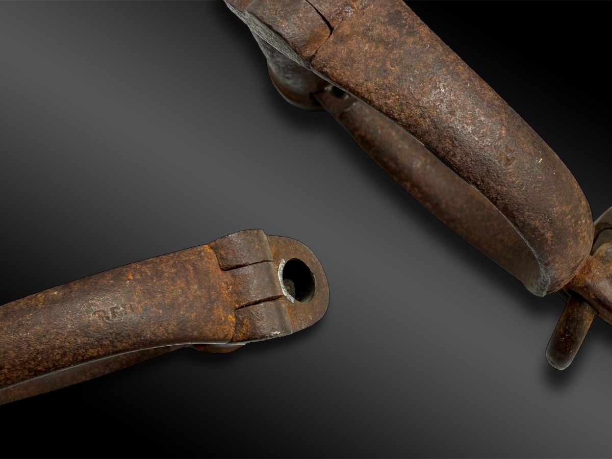 Pair Of Handcuffs Or Sharks - United States - 19th Century-photo-3