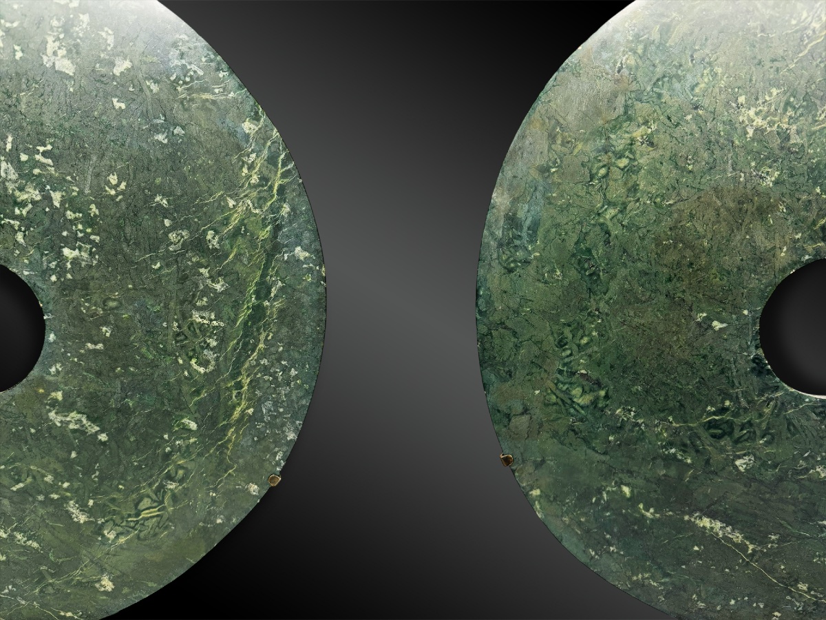 Bi Disc - China - Green Marbled Stone, Likely Jade-photo-2