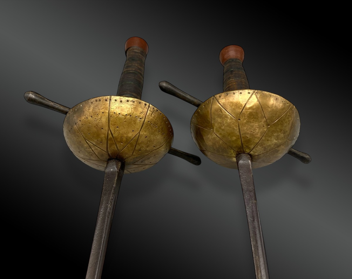 Pair Of Fencing Swords, Souzy The Elder, Brass Shells And Quillon Guards-photo-3