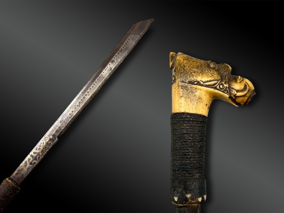 Headhunter's Sword Called Mandau - Borneo Island, Indonesia - 19th Century Or Earlier-photo-2