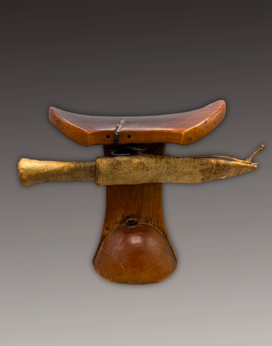 Neck Support - Daasanech, Ethiopia - First Half Of The 20th Century -photo-2