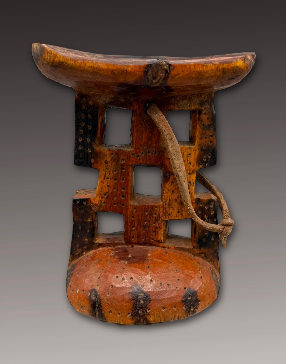 Neck Support - Himba, Namibia - First Half Of The 20th Century -photo-2