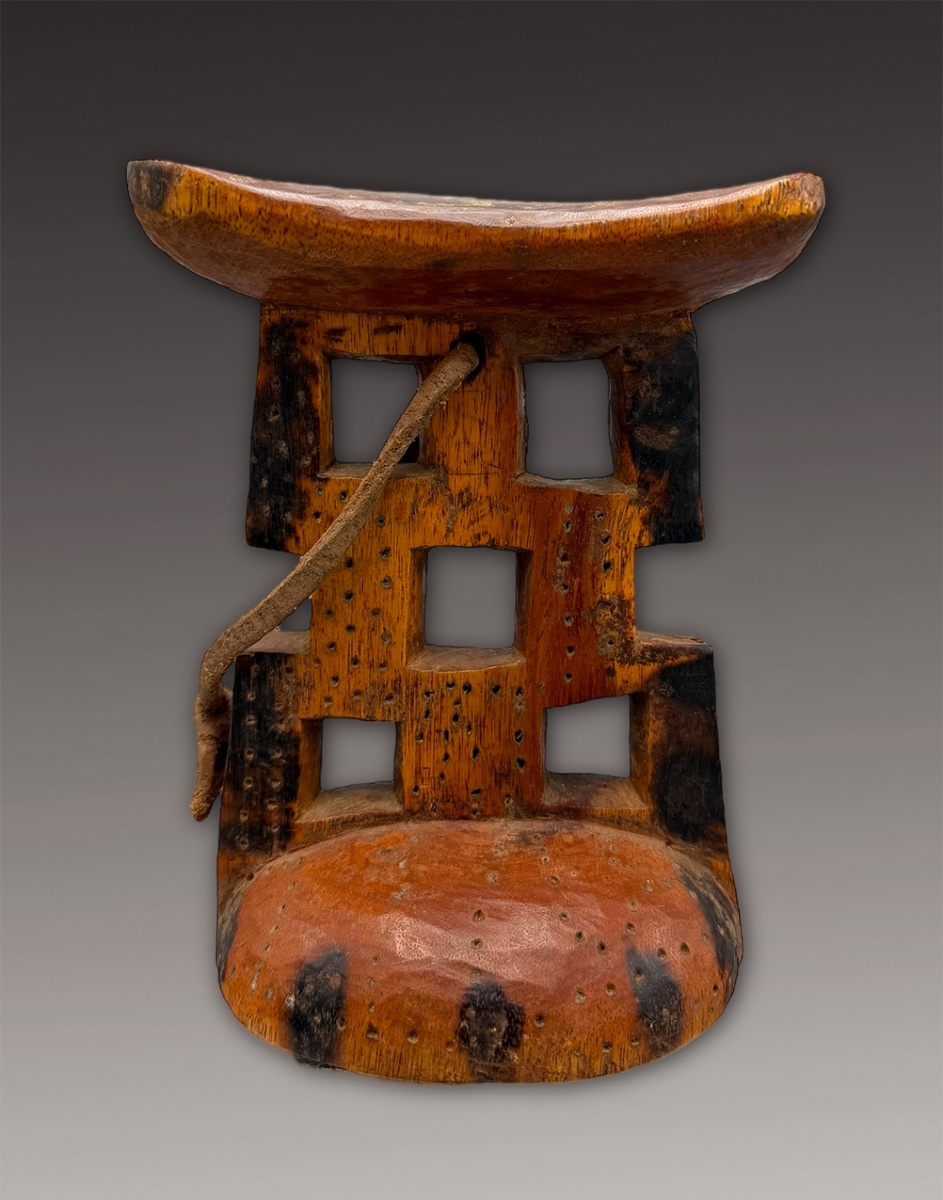 Neck Support - Himba, Namibia - First Half Of The 20th Century 
