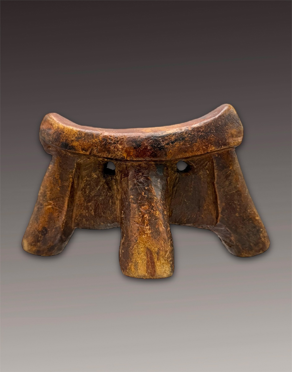 APPUI-NUQUE - Dinka, au Soudan du Sud - Première moitié du XXème siècle