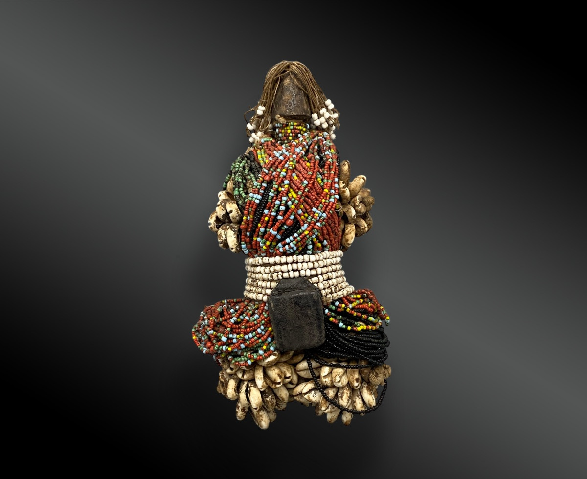 POUPÉE DE FECONDITÉ, CULTURE FALI Afrique, Cameroun, XXème siècle.
