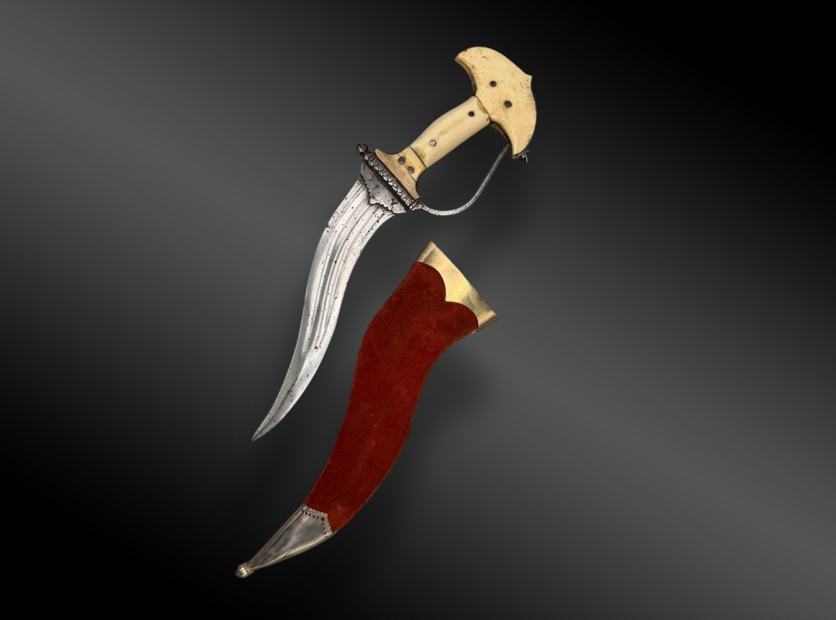 POIGNARD KHANJARLI, AVEC FOURREAU. Inde, XIXème siècle-photo-2