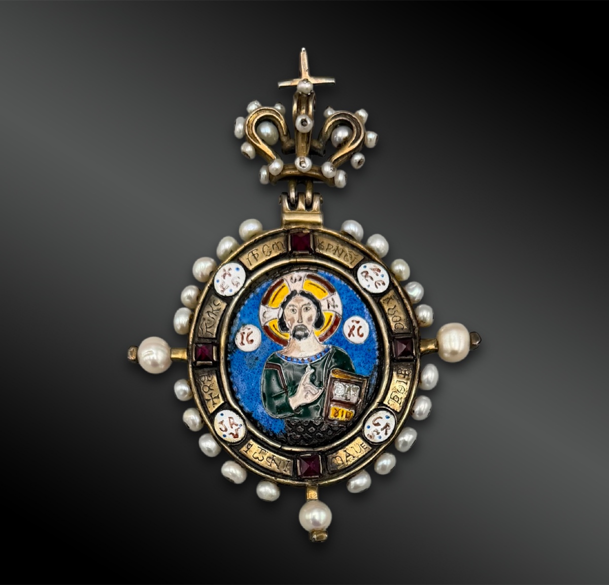 MEDAILLON figurant le CHRIST PANTOCRATOR, monté en PENDENTIF - Russie - XIXème siècle