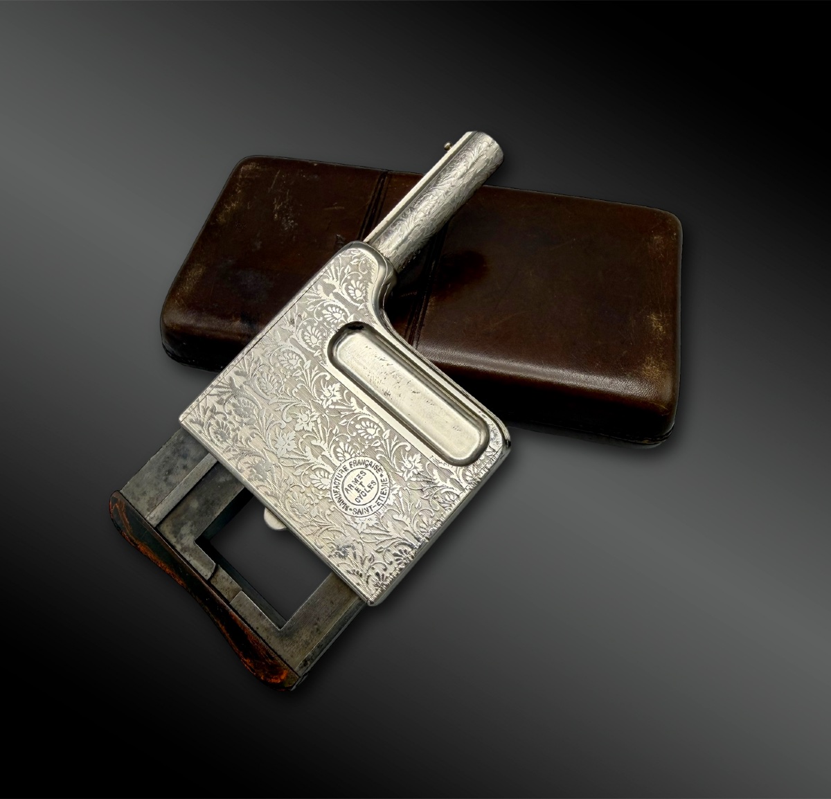 Pistolet à répétition automatique appelé « GAULOIS » N°3, avec étui cuir - France XIXème siècle