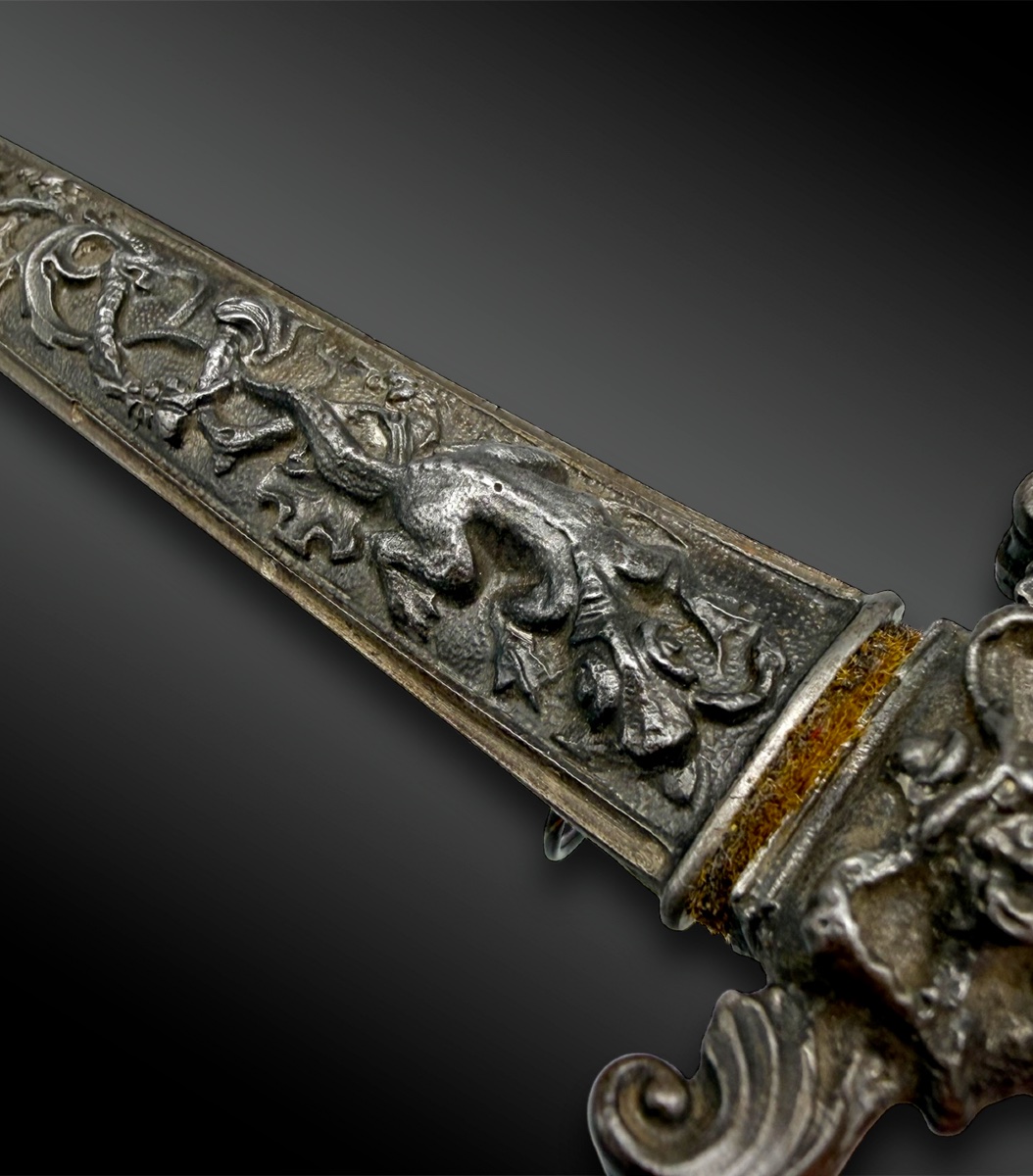 Romantic Dagger - Europe - XIXth Century-photo-4