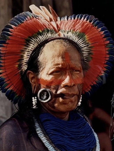 Jean-Pierre DUTILLEUX (né en1949) Chef Kayapo Photographie signée en bas à droite et numérotée 