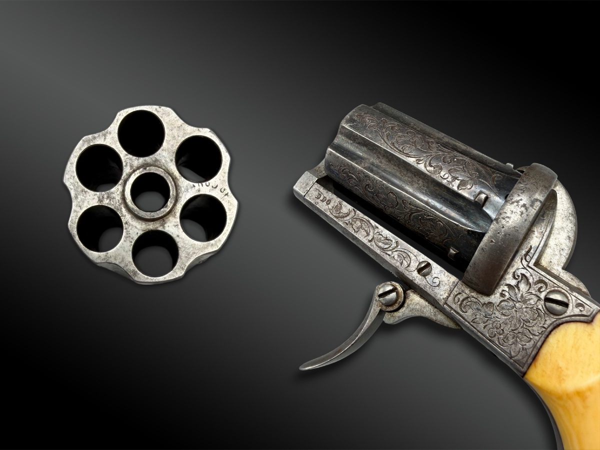 Case Containing A Pepperbox Revolver - Liège, Belgium - 19th Century-photo-1