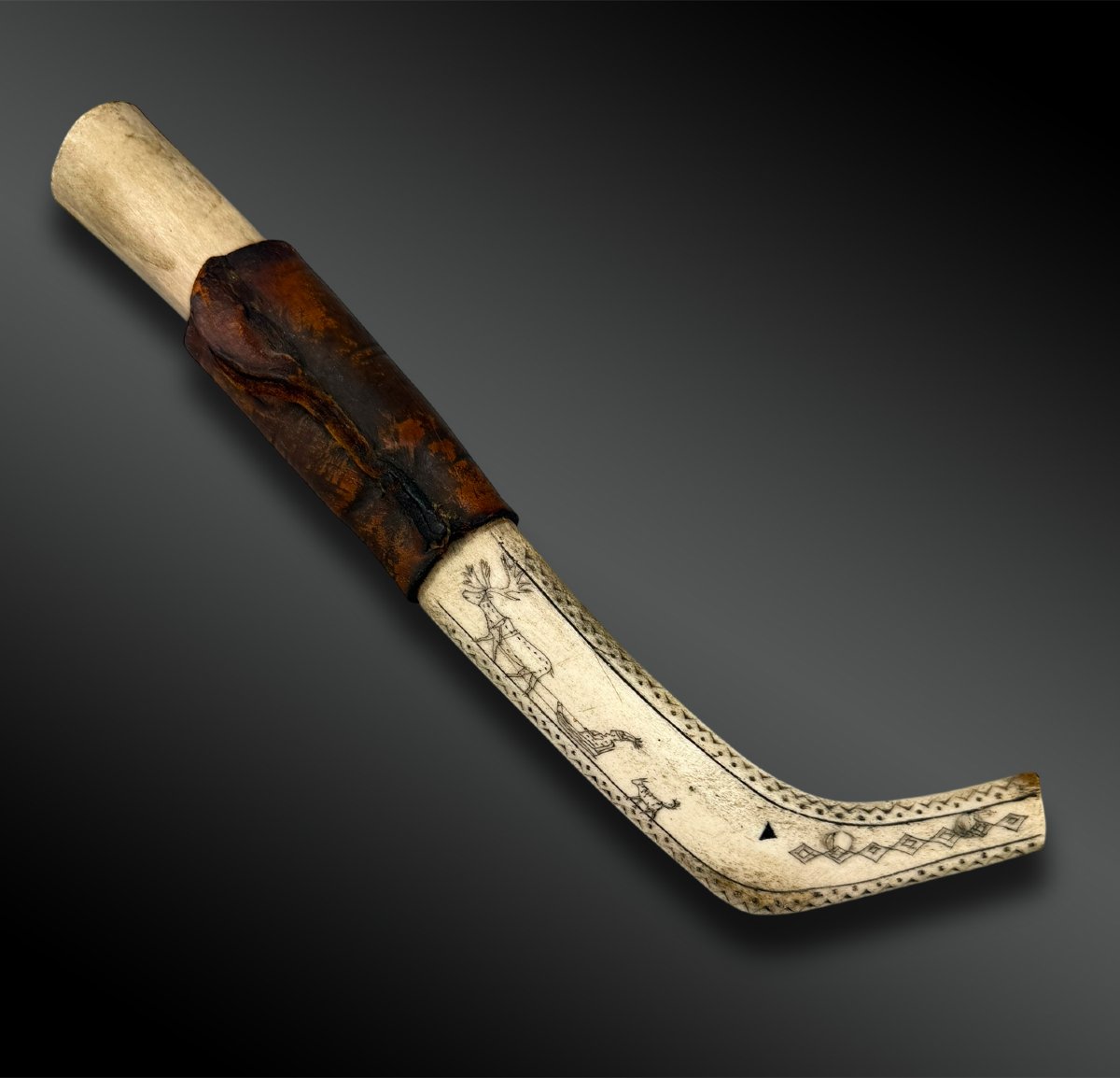COUTEAU et son FOURREAU Culture Sami, région nord de la Suède, de la Norvège et de la Finlande 