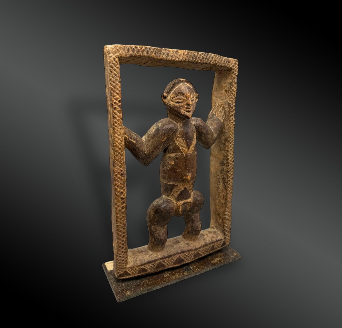 Anthropomorphic Statuette Known As Nzambi - Holo Culture, Democratic Republic Of The Congo-photo-2