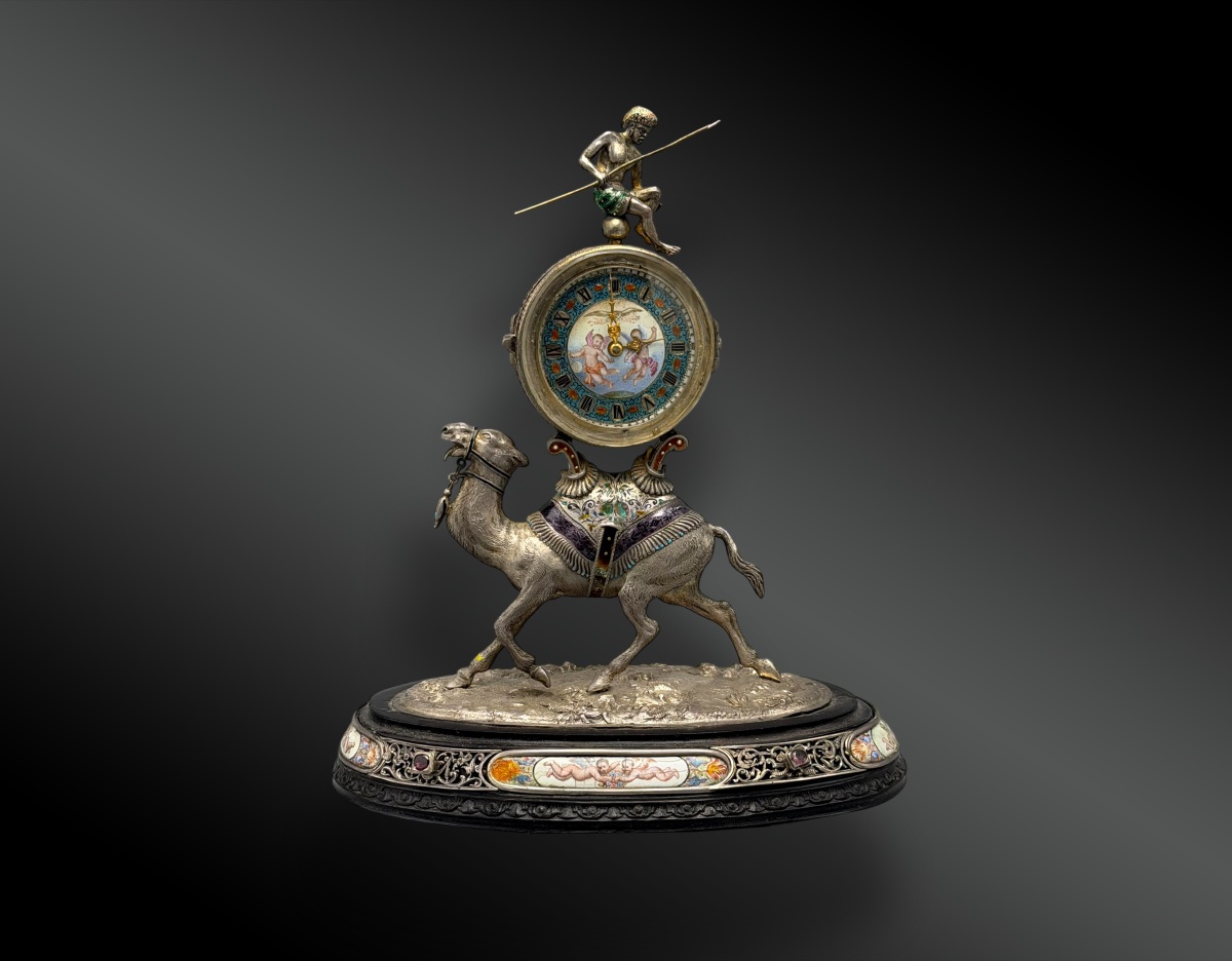 Camel-shaped Table Clock With Enameled Dial And Semi-precious Stones