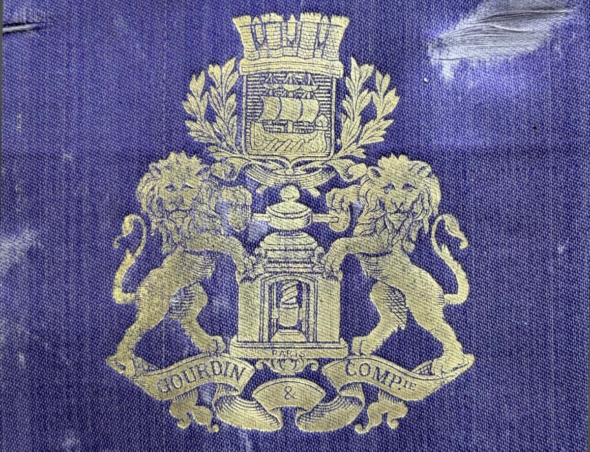 Coat-of-arms And Heraldic Buttons On A Display Book From Maison Gourdin & Co.  -photo-4