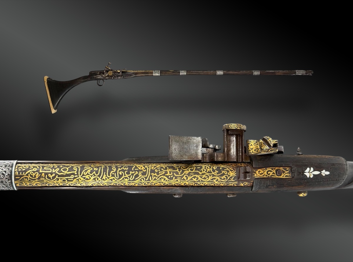 FUSIL À SILEX DIT « MUKHALA » À DÉCOR DE DAMASQUINE D’OR