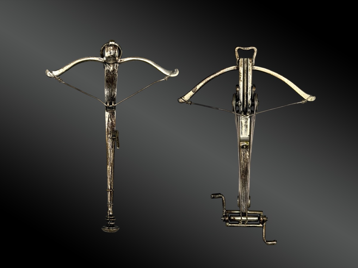 Box Set Containing Two Miniature Silver Crossbows-photo-3