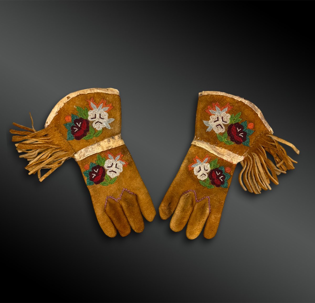 Paire de GANTS - Indiens Athabaskan, Nord-Ouest de l'Amérique du Nord