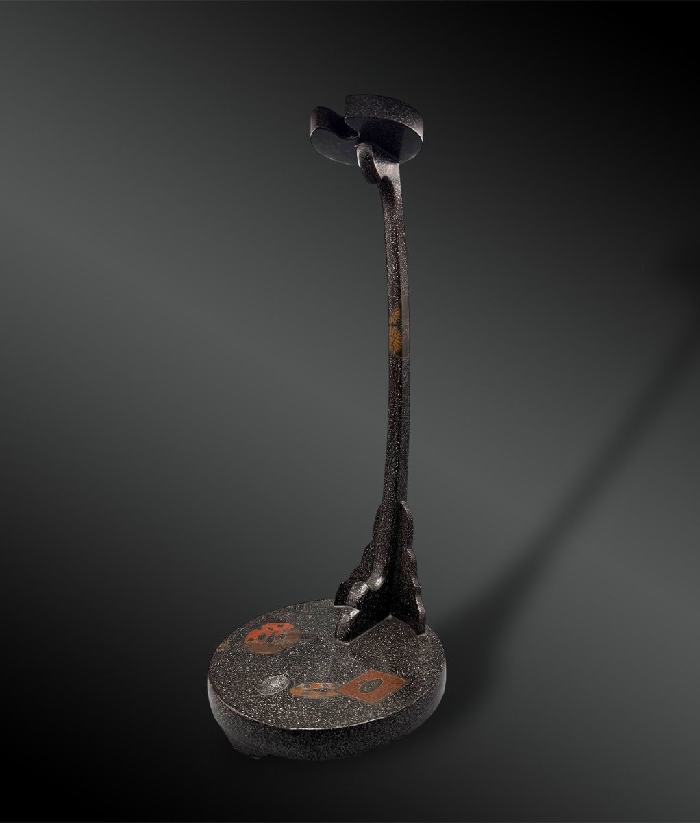 Sword Rest Known As Tashikake - Japan - Edo Period (1603–1868)-photo-2