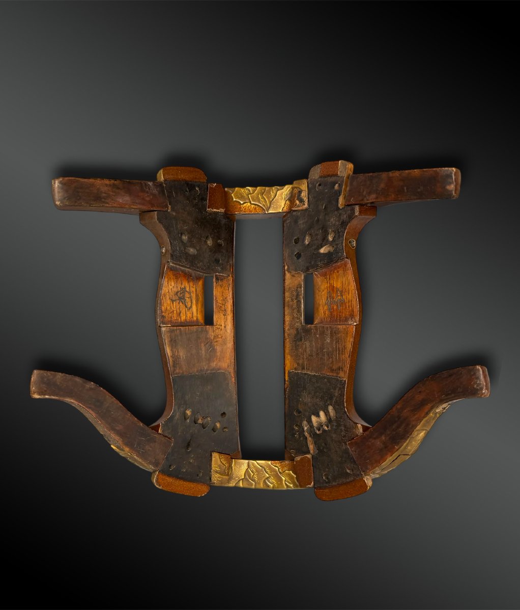 Saddle Known As Kura  - Japan - Edo Period (1603–1868) -photo-1