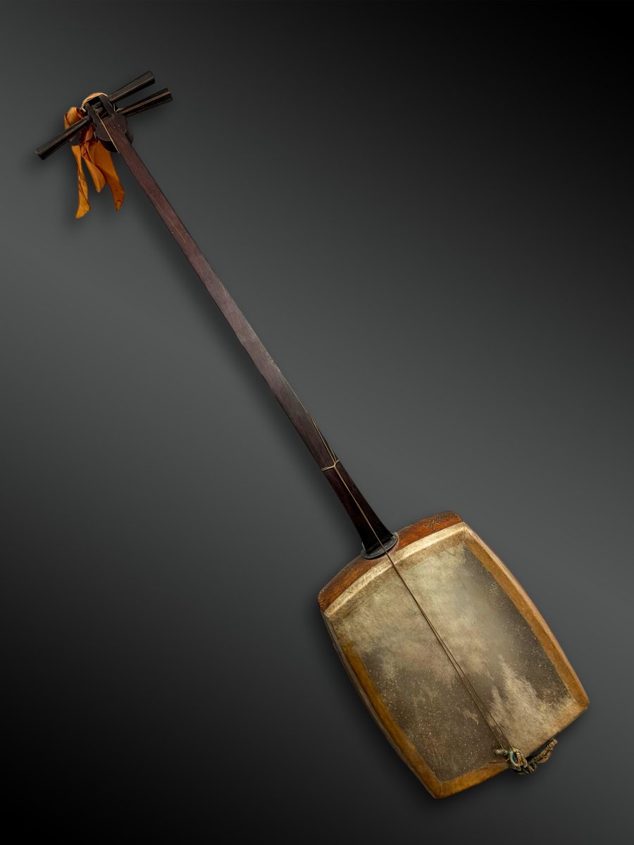 INSTRUMENT de MUSIQUE appelé Shamisen - Japon - Période Edo (1603-1868)