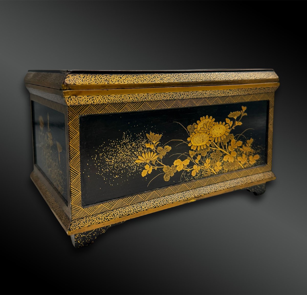 Covered Box Called Kobako - Japan-photo-2
