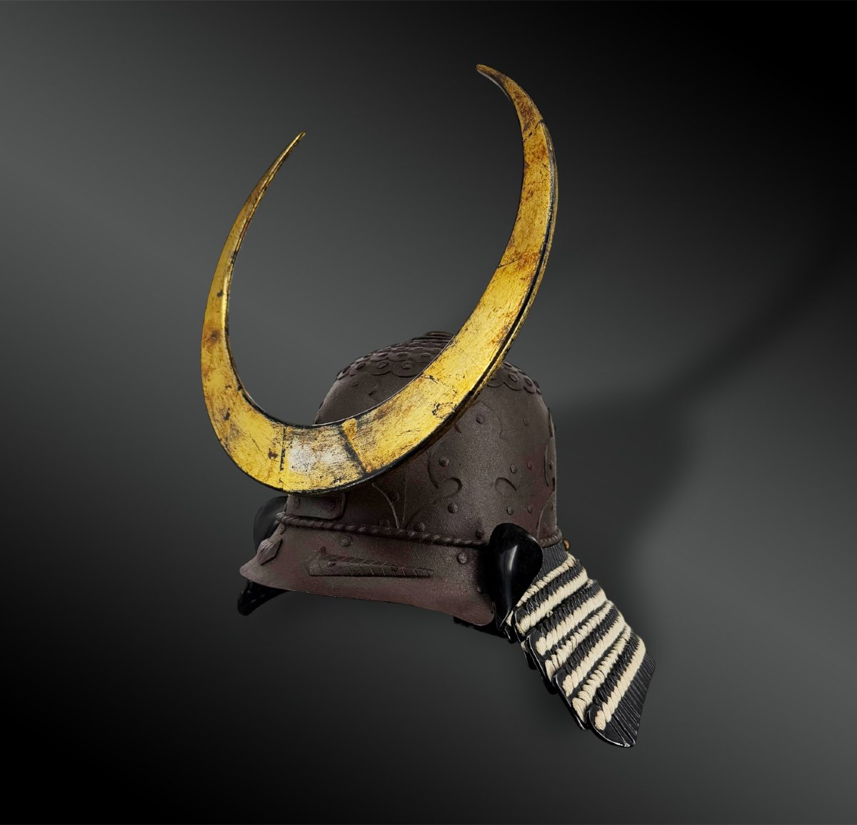 War Helmet Known As A Kabuto, Zunari Style - Japan - Edo Period (1603–1868)-photo-1