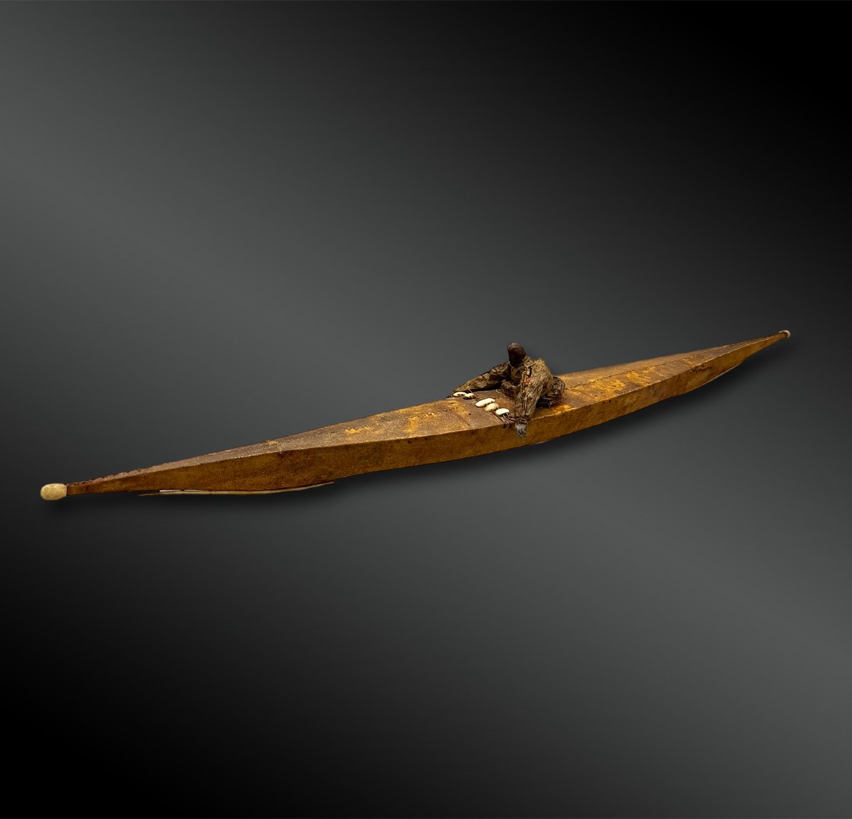 MAQUETTE ou MODÈLE réduit de KAYAK avec son NAVIGATEUR - Culture Inuit, Alaska - Vers 1880-photo-4