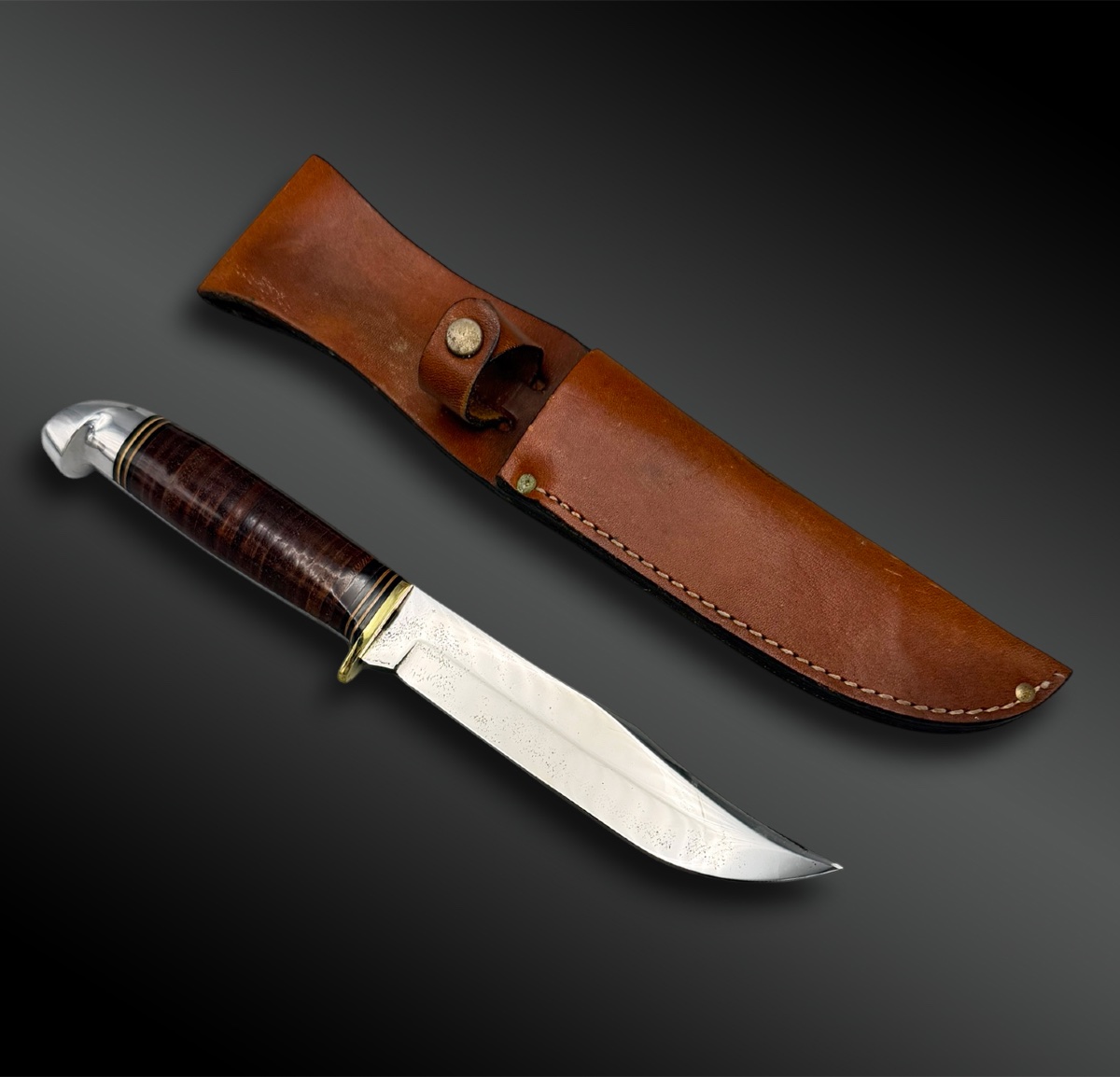 COUTEAU appelé « Shark Knife » signé Western - Etats-Unis - XXème siècle