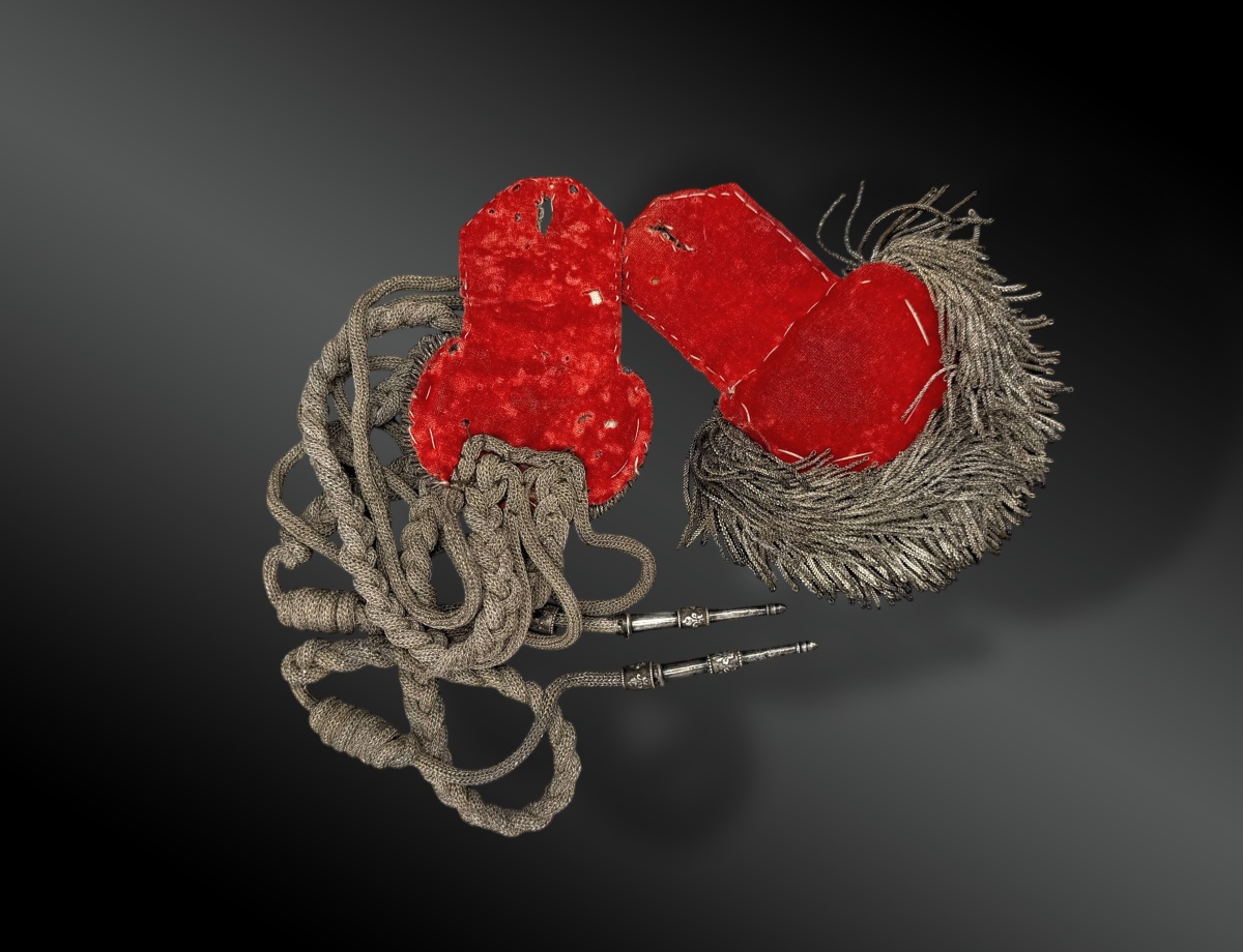 PAIRE d’ÉPAULETTES et AIGUILLETTES de BRIGADIER des GARDES du CORPS du ROI, Modèle 1815-photo-3