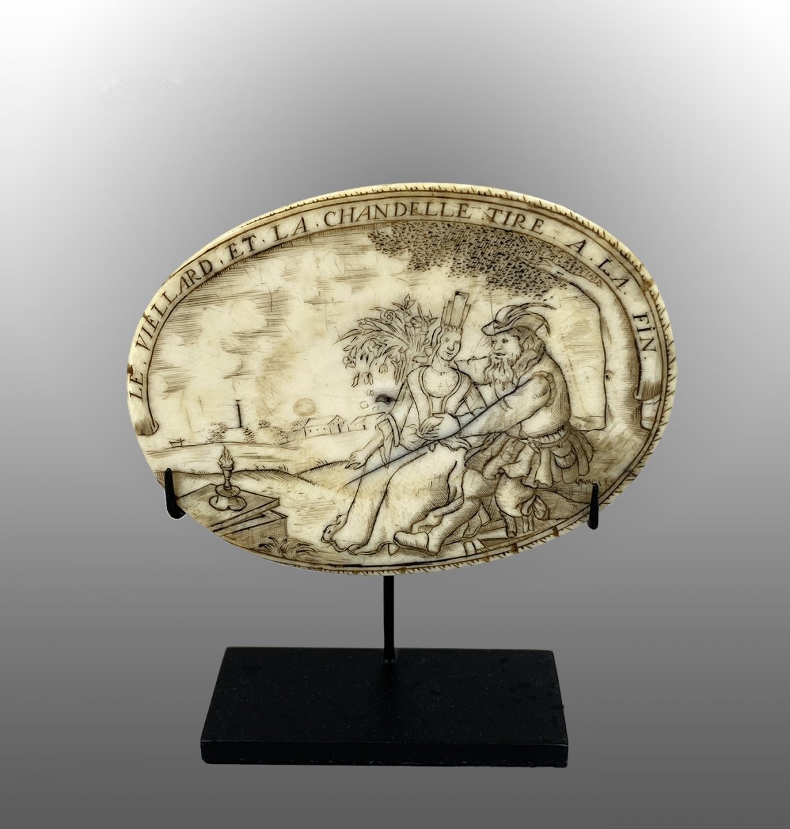 Medallion Plate For Tobacco Box, XVIIth, Ivory