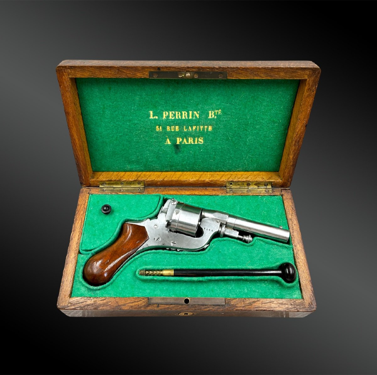 Coffret Revolver Perrin  - Paris, France - Vers 1870