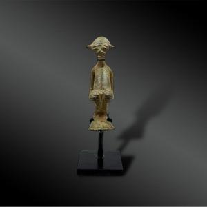 Petite Statuette Anthropomorphe - Culture Kulango, Côte D’ivoire Et Ghana - Vers 1900 