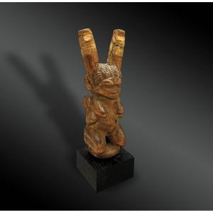 14 LANCE-PIERRE Culture Mendé, Sierra Leone Première moitié du XXème siècle Bois 