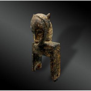 Pulley Stirrup For A Weaving Loom, Animated By A Mask From The Djimini Culture, Ivory Coast 