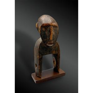 Pulley Stirrup Of A Weaving Loom Animated By An Anthropomorphic Figure, Djimini Culture